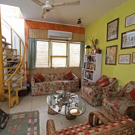 Nina Kochhar'S Homestay Нью-Дели Экстерьер фото