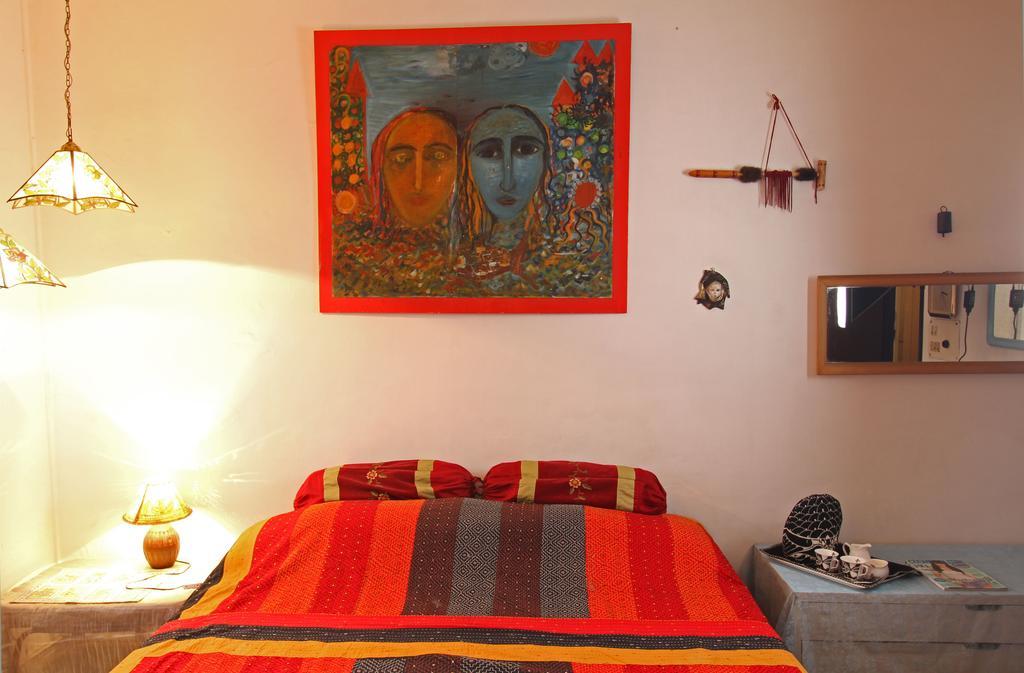 Nina Kochhar'S Homestay Нью-Дели Номер фото